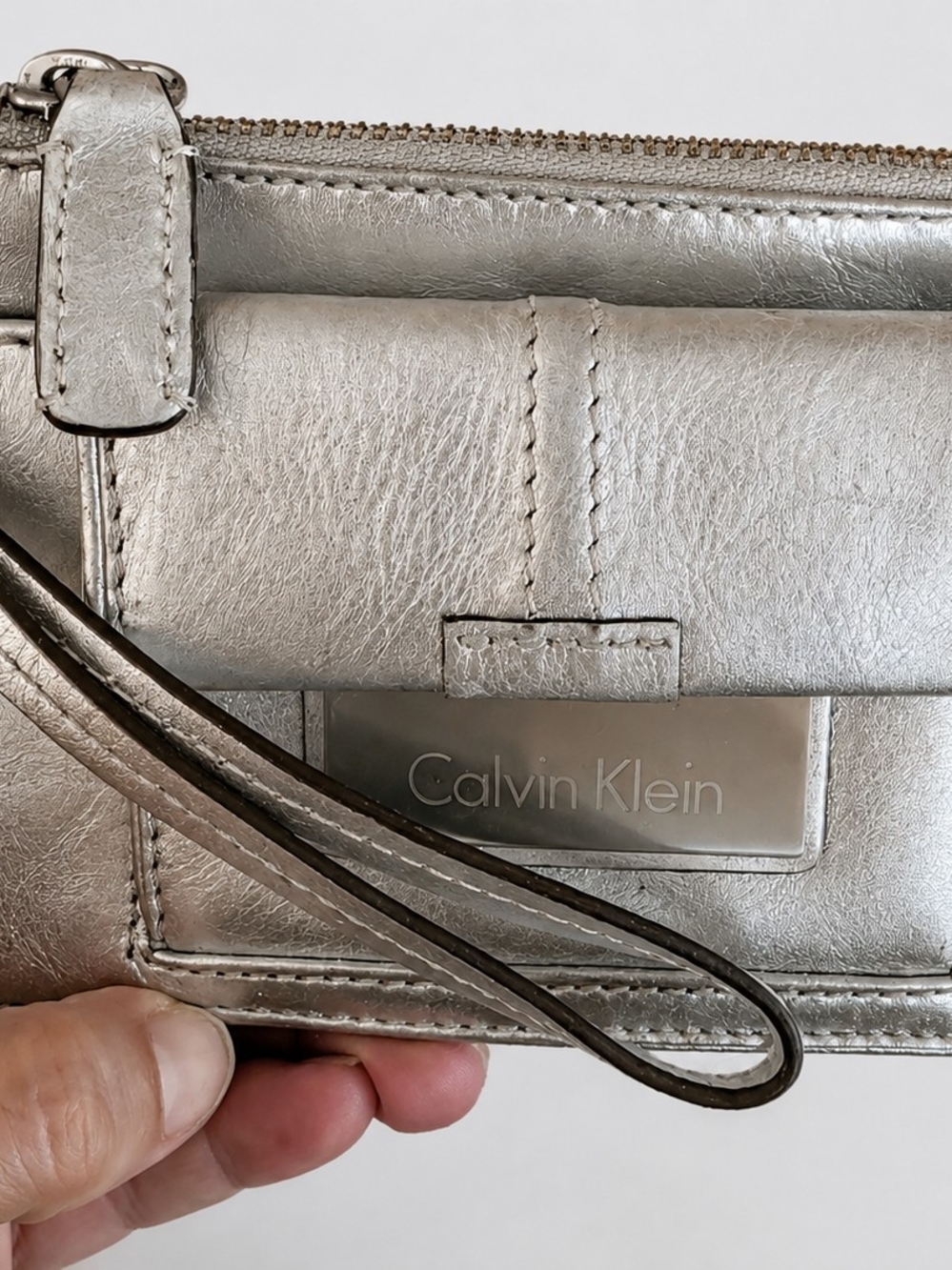 Calvin Klein Metallic Silver Wristlet Wallet Zip Pouch Card Holder